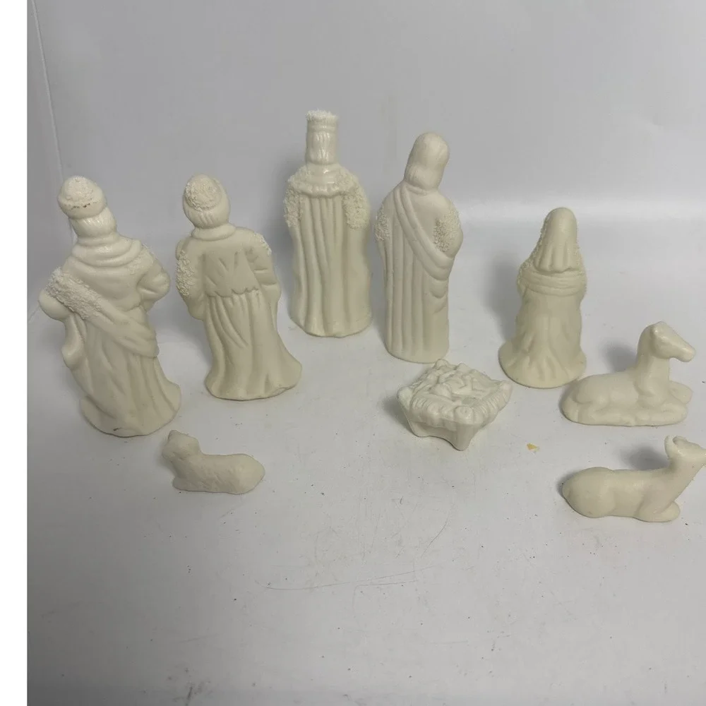 Unbranded Nativity Set 9 Piece Cream White Christmas Figurines Excellent Small